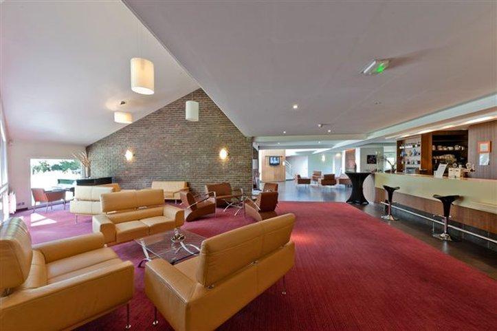 Hotel Domaine Du Manet Saint-Quentin-En-Yvelines Монтіньї-ле-Бретонне Екстер'єр фото